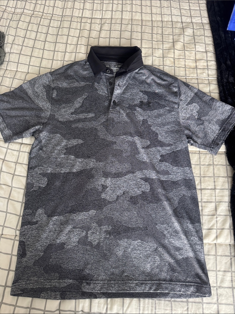 Under Armour Men's Black and Gray Camo Polo